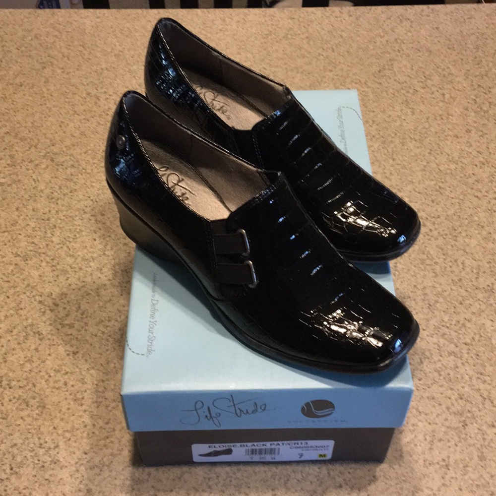 Life Stride - Sz 7 - NIB